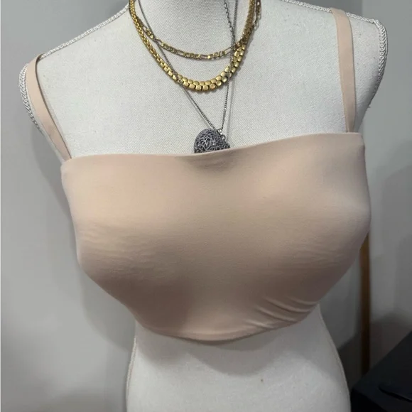 Victoria’s Secret Beige Bra - Picture 3 of 7